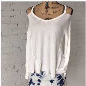 It's our time cold shoulder thermal/summer top M